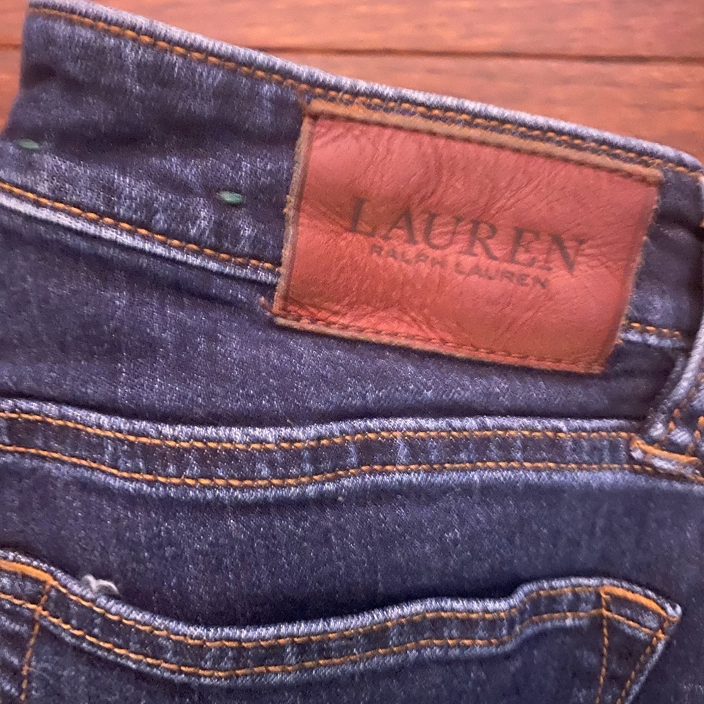 Ralph Lauren Modern Straight Curvy. EUC. Size 2.